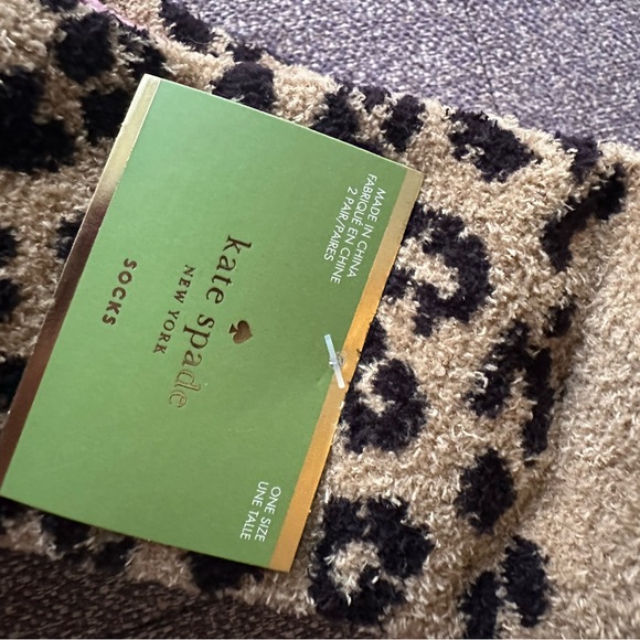 NWT Kate Spade 4 pack Leopard and Pink Socks with Spade Grips - One Size 4-10 - Picture 4 of 7